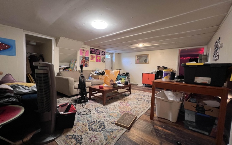381 Forest Avenue, Morgantown, West Virginia 26505, ,Multi-unit/income,For Sale,Forest,10159412