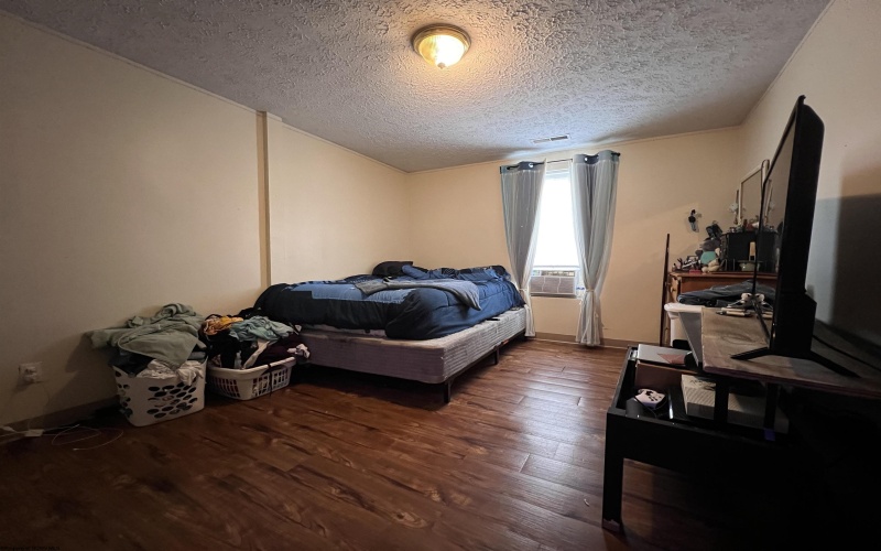 382 Forest Avenue, Morgantown, West Virginia 26505, ,Multi-unit/income,For Sale,Forest,10159414
