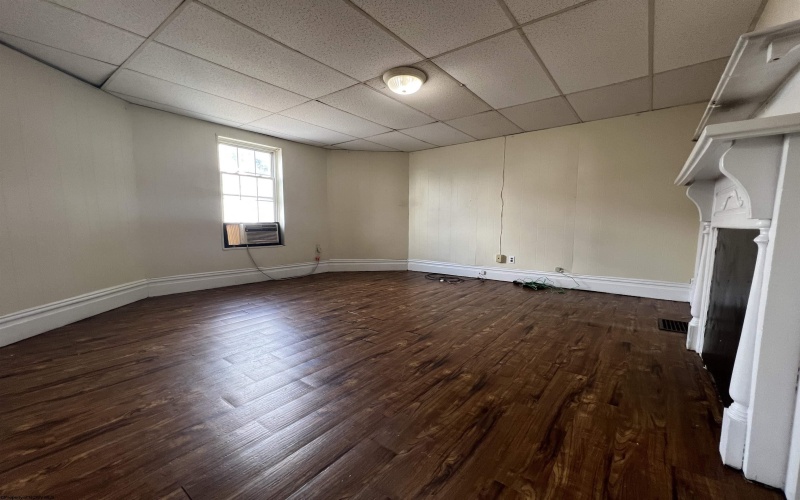 382 Forest Avenue, Morgantown, West Virginia 26505, ,Multi-unit/income,For Sale,Forest,10159414