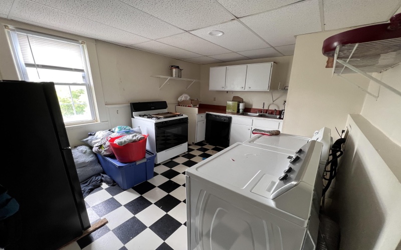 390 Forest Avenue, Morgantown, West Virginia 26505, ,Multi-unit/income,For Sale,Forest,10159415