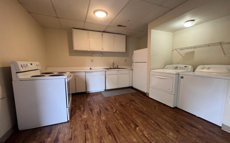 409 Forest Avenue, Morgantown, West Virginia 26505, ,Multi-unit/income,For Sale,Forest,10159421