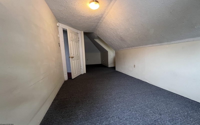 409 Forest Avenue, Morgantown, West Virginia 26505, ,Multi-unit/income,For Sale,Forest,10159421