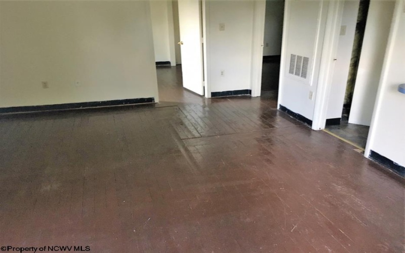 417 Forest Avenue, Morgantown, West Virginia 26505, ,Multi-unit/income,For Sale,Forest,10159423