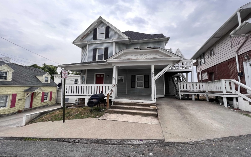 445 Baird Street, Morgantown, West Virginia 26505, ,Multi-unit/income,For Sale,Baird,10159424