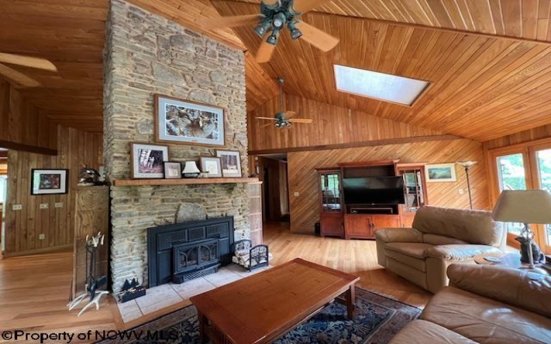 677 Dylan Road, Elkins, West Virginia 26241, 4 Bedrooms Bedrooms, 12 Rooms Rooms,3 BathroomsBathrooms,Single Family Detached,For Sale,Dylan,10159407