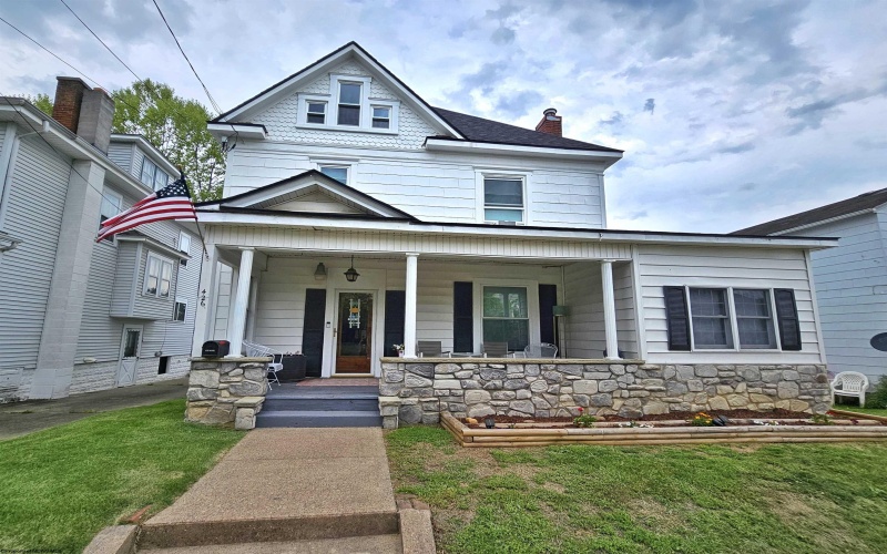 426 Duff Avenue, Clarksburg, West Virginia 26301, 3 Bedrooms Bedrooms, 7 Rooms Rooms,1 BathroomBathrooms,Single Family Detached,For Sale,Duff,10159403