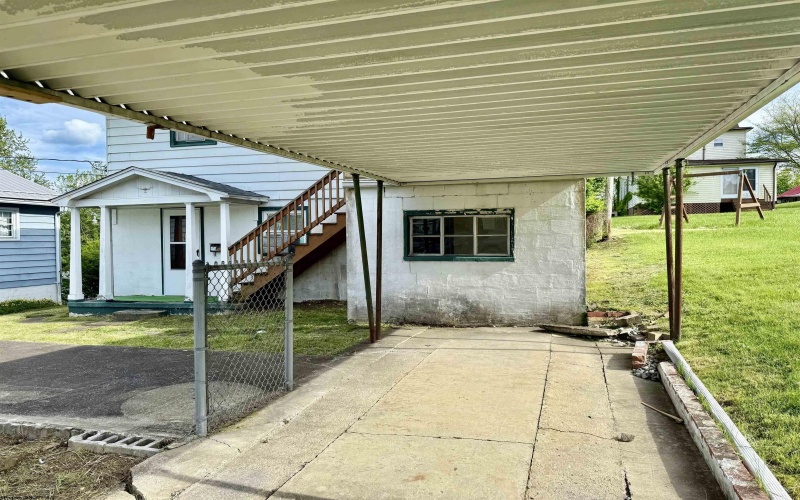413 1/2 Murray Avenue, Fairmont, West Virginia 26554, 3 Bedrooms Bedrooms, 7 Rooms Rooms,2 BathroomsBathrooms,Single Family Detached,For Sale,Murray,10159402