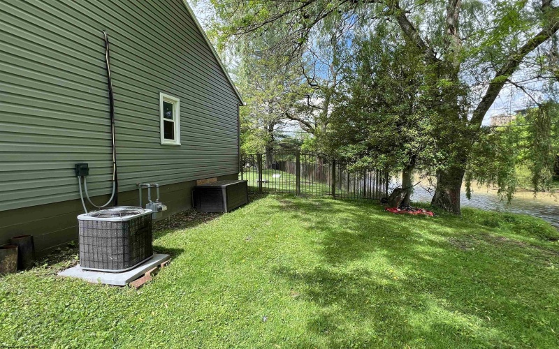 918 Kerens Avenue, Elkins, West Virginia 26241, 3 Bedrooms Bedrooms, 7 Rooms Rooms,1 BathroomBathrooms,Single Family Detached,For Sale,Kerens,10159406
