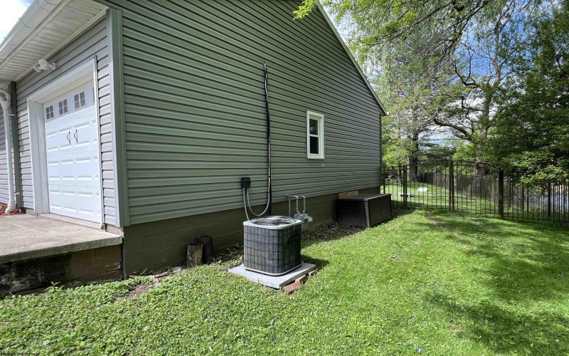 918 Kerens Avenue, Elkins, West Virginia 26241, 3 Bedrooms Bedrooms, 7 Rooms Rooms,1 BathroomBathrooms,Single Family Detached,For Sale,Kerens,10159406