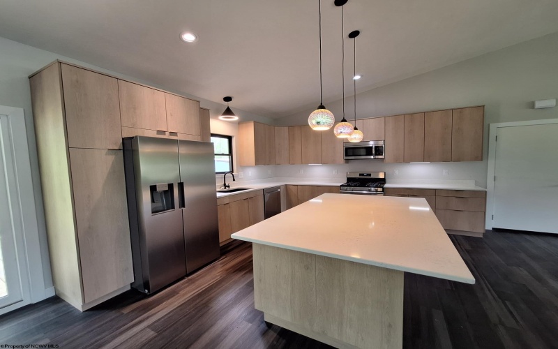 794 Laurel Park Road, Clarksburg, West Virginia 26301, 3 Bedrooms Bedrooms, 6 Rooms Rooms,2 BathroomsBathrooms,Single Family Detached,For Sale,Laurel Park,10159401
