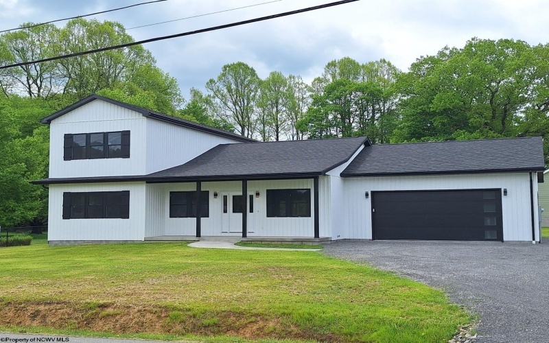 794 Laurel Park Road, Clarksburg, West Virginia 26301, 3 Bedrooms Bedrooms, 6 Rooms Rooms,2 BathroomsBathrooms,Single Family Detached,For Sale,Laurel Park,10159401