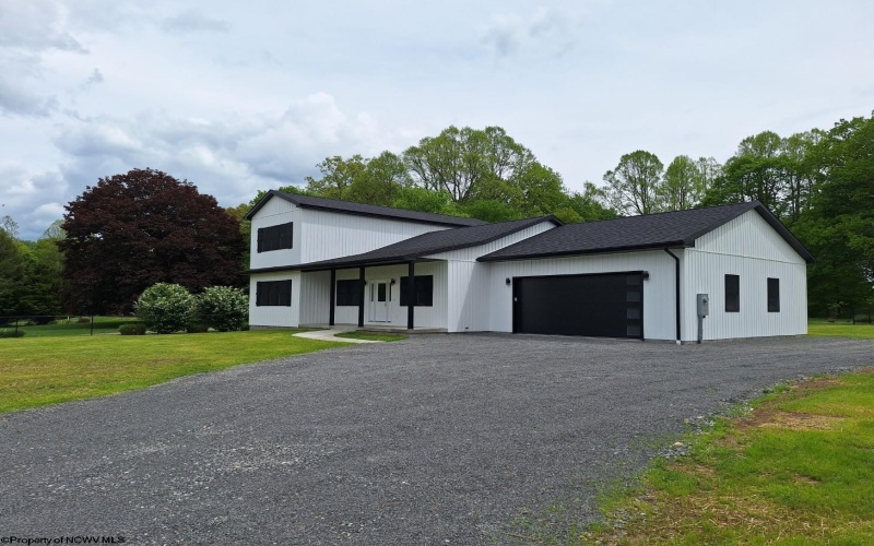 794 Laurel Park Road, Clarksburg, West Virginia 26301, 3 Bedrooms Bedrooms, 6 Rooms Rooms,2 BathroomsBathrooms,Single Family Detached,For Sale,Laurel Park,10159401