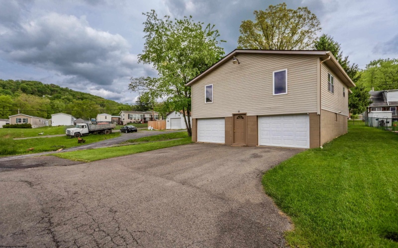 11 Pioneer Villas, Morgantown, West Virginia 26508, 2 Bedrooms Bedrooms, 6 Rooms Rooms,1 BathroomBathrooms,Single Family Detached,For Sale,Pioneer,10159420