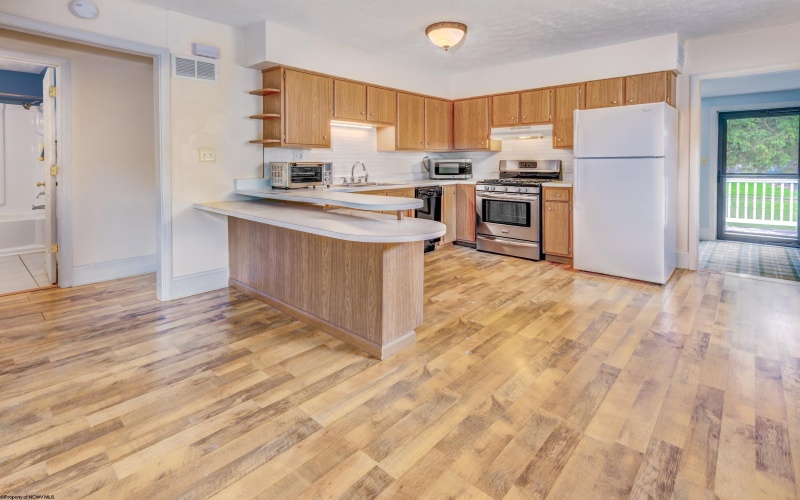 11 Pioneer Villas, Morgantown, West Virginia 26508, 2 Bedrooms Bedrooms, 6 Rooms Rooms,1 BathroomBathrooms,Single Family Detached,For Sale,Pioneer,10159420