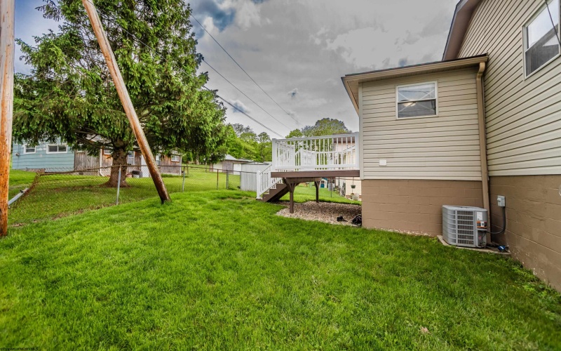 11 Pioneer Villas, Morgantown, West Virginia 26508, 2 Bedrooms Bedrooms, 6 Rooms Rooms,1 BathroomBathrooms,Single Family Detached,For Sale,Pioneer,10159420