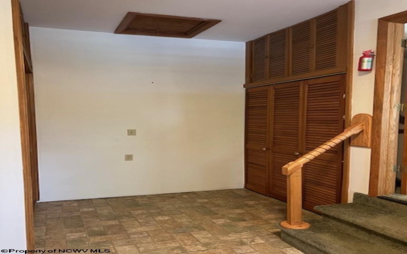 110 Sunset Drive, Elkins, West Virginia 26241-999, 3 Bedrooms Bedrooms, 10 Rooms Rooms,2 BathroomsBathrooms,Single Family Detached,For Sale,Sunset,10159419