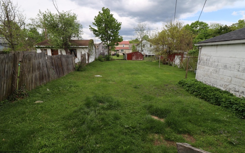 614 Yokum Street, Elkins, West Virginia 26241, 2 Bedrooms Bedrooms, 5 Rooms Rooms,2 BathroomsBathrooms,Single Family Detached,For Sale,Yokum,10159417