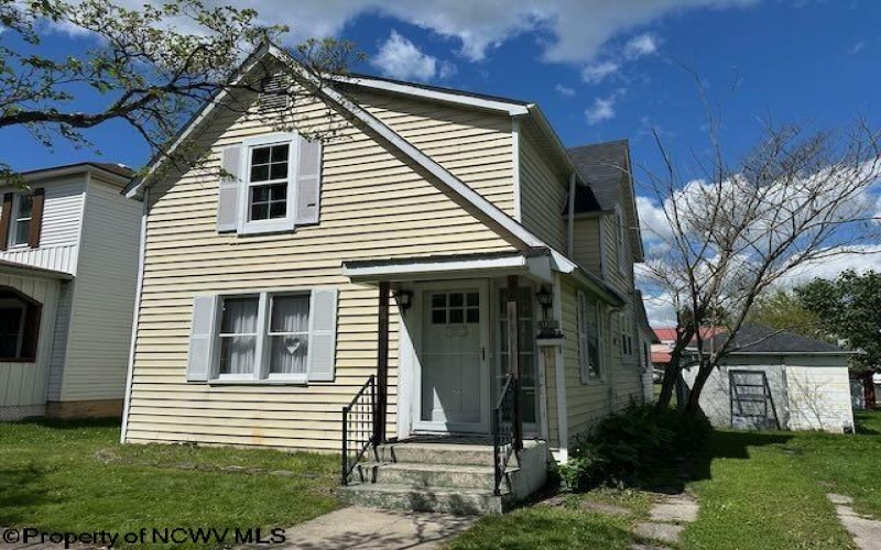 614 Yokum Street, Elkins, West Virginia 26241, 2 Bedrooms Bedrooms, 5 Rooms Rooms,2 BathroomsBathrooms,Single Family Detached,For Sale,Yokum,10159417