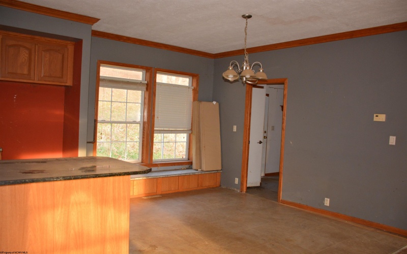 313 Hecks Run, Fairmont, West Virginia 26554, 3 Bedrooms Bedrooms, 7 Rooms Rooms,2 BathroomsBathrooms,Single Family Detached,For Sale,Hecks,10157214