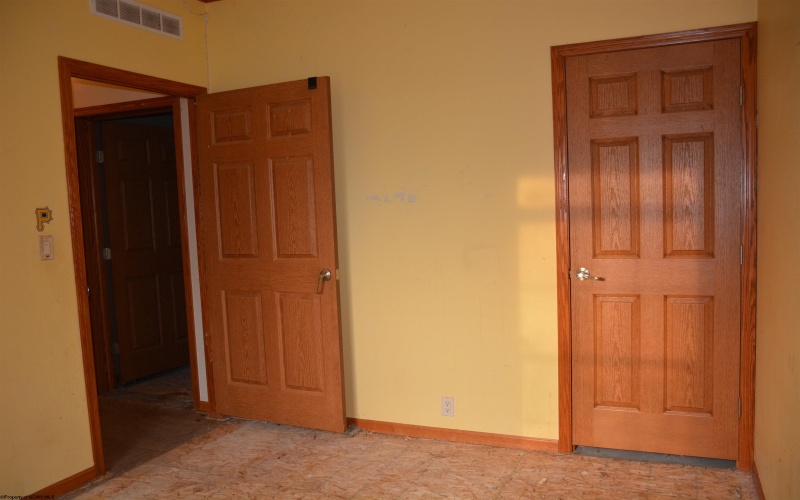 313 Hecks Run, Fairmont, West Virginia 26554, 3 Bedrooms Bedrooms, 7 Rooms Rooms,2 BathroomsBathrooms,Single Family Detached,For Sale,Hecks,10157214