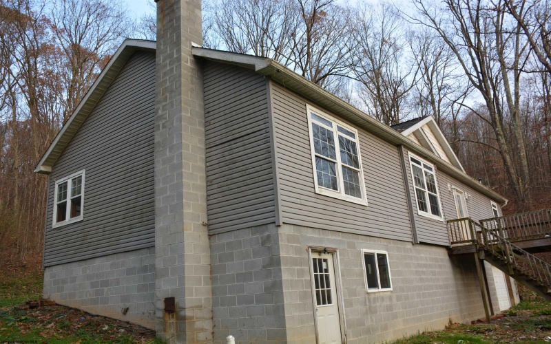 313 Hecks Run, Fairmont, West Virginia 26554, 3 Bedrooms Bedrooms, 7 Rooms Rooms,2 BathroomsBathrooms,Single Family Detached,For Sale,Hecks,10157214