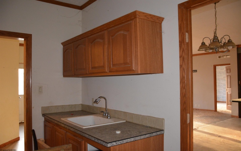 313 Hecks Run, Fairmont, West Virginia 26554, 3 Bedrooms Bedrooms, 7 Rooms Rooms,2 BathroomsBathrooms,Single Family Detached,For Sale,Hecks,10157214