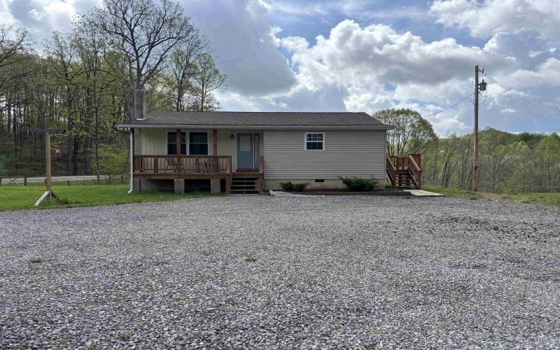 4084 Old Elkins Road, Buckhannon, West Virginia 26201, 2 Bedrooms Bedrooms, 6 Rooms Rooms,1 BathroomBathrooms,Single Family Detached,For Sale,Old Elkins,10159408