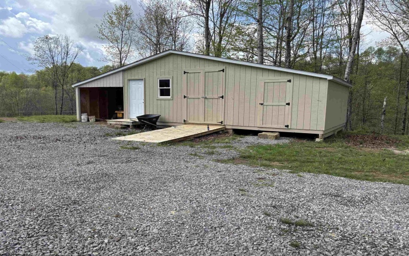 4084 Old Elkins Road, Buckhannon, West Virginia 26201, 2 Bedrooms Bedrooms, 6 Rooms Rooms,1 BathroomBathrooms,Single Family Detached,For Sale,Old Elkins,10159408