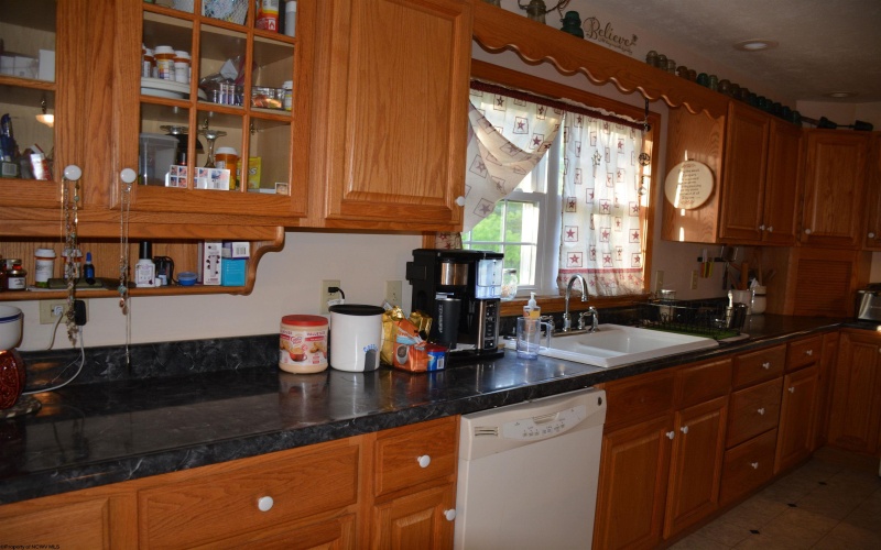 3254 Clarksburg Road, Buckhannon, West Virginia 26201, 3 Bedrooms Bedrooms, 6 Rooms Rooms,1 BathroomBathrooms,Single Family Detached,For Sale,Clarksburg,10159432