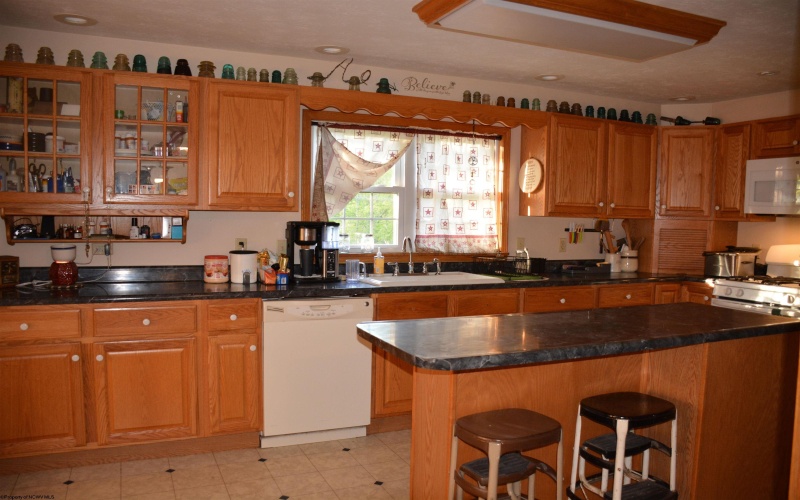 3254 Clarksburg Road, Buckhannon, West Virginia 26201, 3 Bedrooms Bedrooms, 6 Rooms Rooms,1 BathroomBathrooms,Single Family Detached,For Sale,Clarksburg,10159432