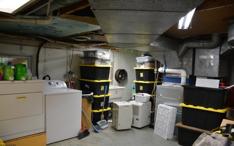 3254 Clarksburg Road, Buckhannon, West Virginia 26201, 3 Bedrooms Bedrooms, 6 Rooms Rooms,1 BathroomBathrooms,Single Family Detached,For Sale,Clarksburg,10159432
