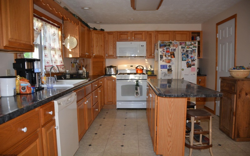 3254 Clarksburg Road, Buckhannon, West Virginia 26201, 3 Bedrooms Bedrooms, 6 Rooms Rooms,1 BathroomBathrooms,Single Family Detached,For Sale,Clarksburg,10159432