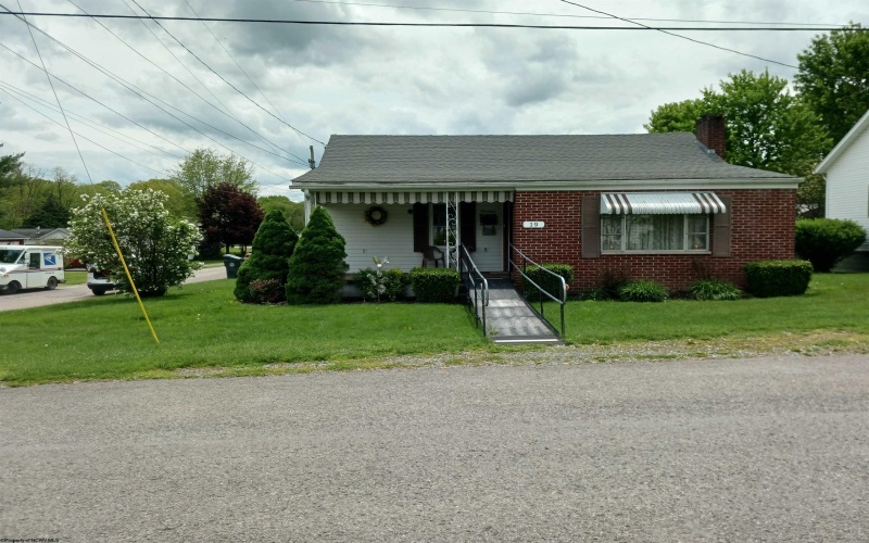19 Monongalia Street, Buckhannon, West Virginia 26201, 3 Bedrooms Bedrooms, 7 Rooms Rooms,1 BathroomBathrooms,Single Family Detached,For Sale,Monongalia,10159440