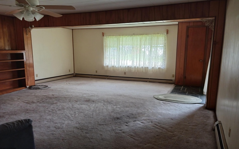 19 Monongalia Street, Buckhannon, West Virginia 26201, 3 Bedrooms Bedrooms, 7 Rooms Rooms,1 BathroomBathrooms,Single Family Detached,For Sale,Monongalia,10159440