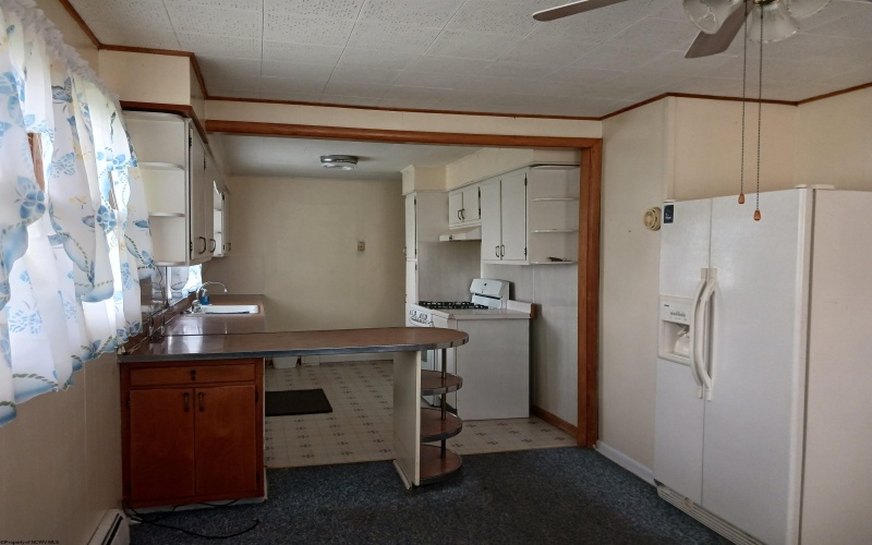 19 Monongalia Street, Buckhannon, West Virginia 26201, 3 Bedrooms Bedrooms, 7 Rooms Rooms,1 BathroomBathrooms,Single Family Detached,For Sale,Monongalia,10159440