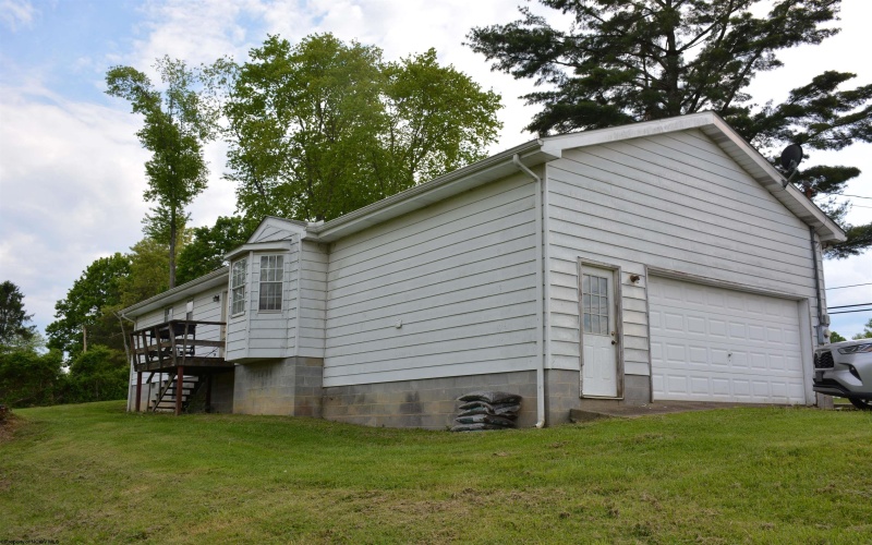 908 Old Mill Road, Weston, West Virginia 26452, 3 Bedrooms Bedrooms, 7 Rooms Rooms,2 BathroomsBathrooms,Single Family Detached,For Sale,Old Mill,10159438