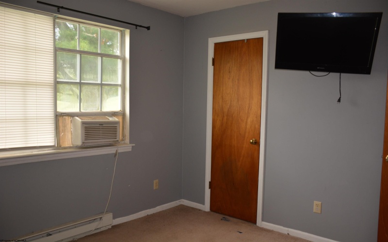 908 Old Mill Road, Weston, West Virginia 26452, 3 Bedrooms Bedrooms, 7 Rooms Rooms,2 BathroomsBathrooms,Single Family Detached,For Sale,Old Mill,10159438
