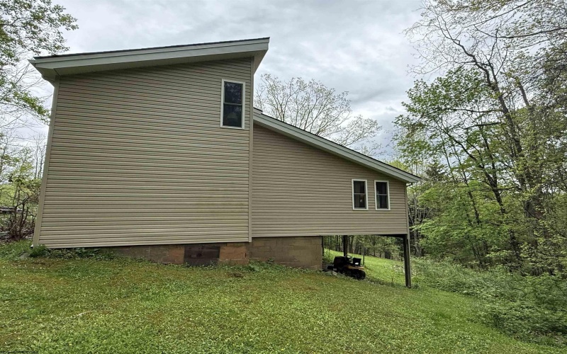 4253 Point Mountain Road, Monterville, West Virginia 26282, 3 Bedrooms Bedrooms, 8 Rooms Rooms,1 BathroomBathrooms,Single Family Detached,For Sale,Point Mountain,10159435