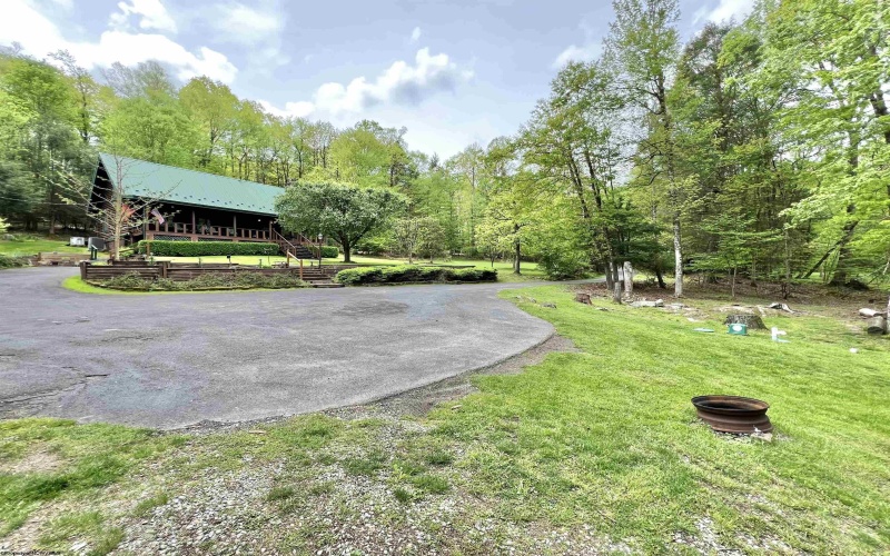 1209 Gaines Road, Rock Cave, West Virginia 26234, 3 Bedrooms Bedrooms, 5 Rooms Rooms,3 BathroomsBathrooms,Single Family Detached,For Sale,Gaines,10159446