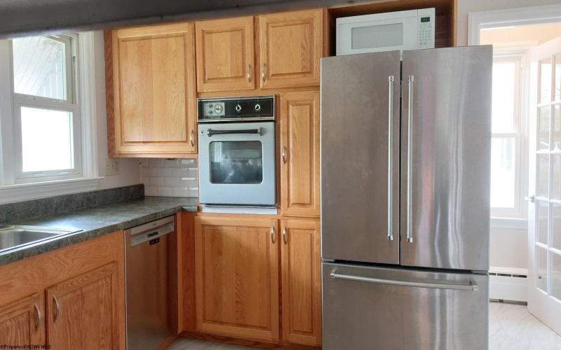 149 Robert E Lee Avenue, Elkins, West Virginia 26241, 5 Bedrooms Bedrooms, 12 Rooms Rooms,1 BathroomBathrooms,Single Family Detached,For Sale,Robert E Lee,10159448