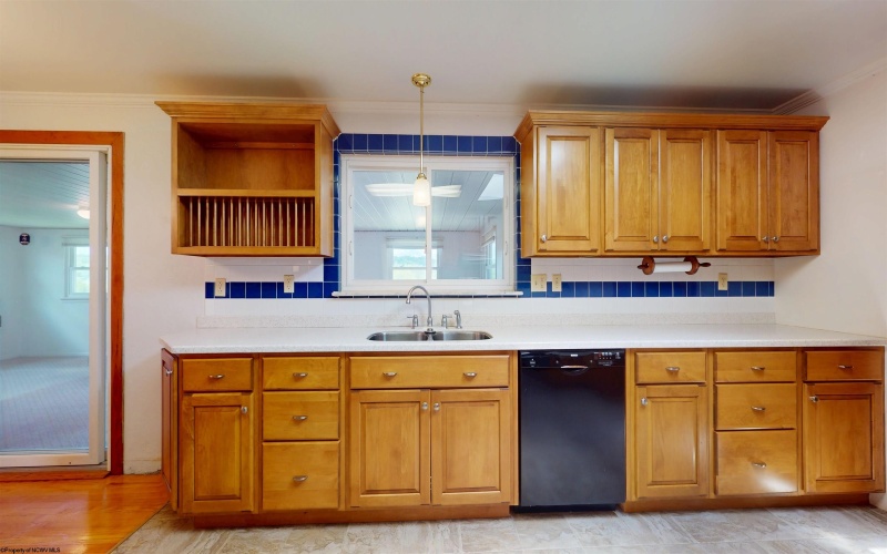 1914 Country Club Road, Fairmont, West Virginia 26554, 4 Bedrooms Bedrooms, 10 Rooms Rooms,3 BathroomsBathrooms,Single Family Detached,For Sale,Country Club,10159449
