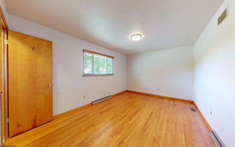 1914 Country Club Road, Fairmont, West Virginia 26554, 4 Bedrooms Bedrooms, 10 Rooms Rooms,3 BathroomsBathrooms,Single Family Detached,For Sale,Country Club,10159449