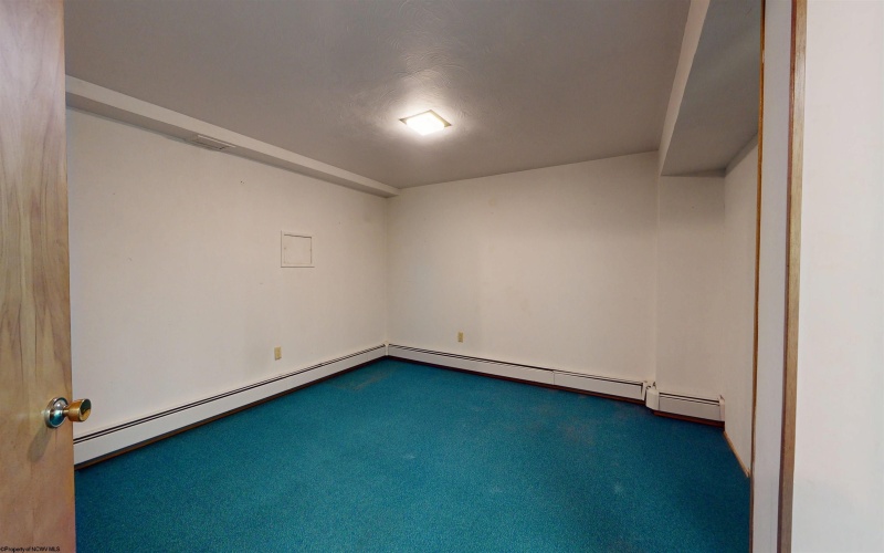 1914 Country Club Road, Fairmont, West Virginia 26554, 4 Bedrooms Bedrooms, 10 Rooms Rooms,3 BathroomsBathrooms,Single Family Detached,For Sale,Country Club,10159449