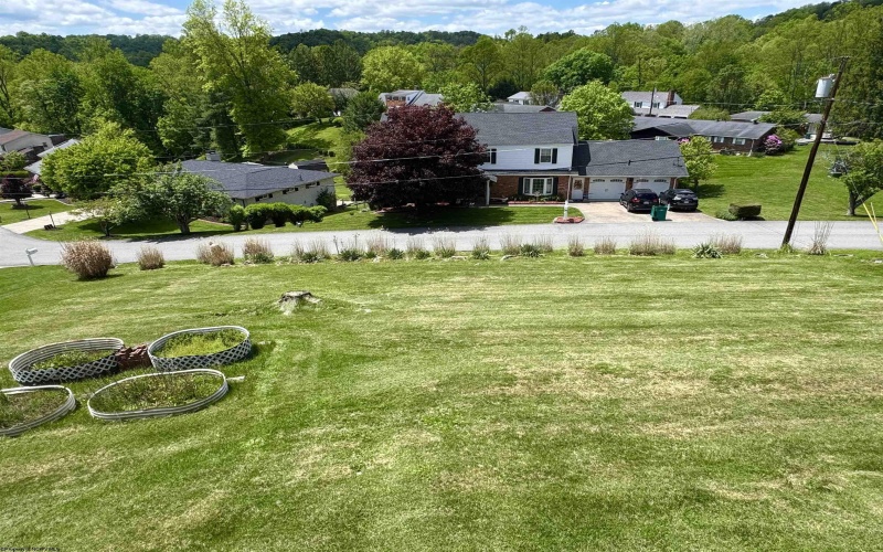 1914 Country Club Road, Fairmont, West Virginia 26554, 4 Bedrooms Bedrooms, 10 Rooms Rooms,3 BathroomsBathrooms,Single Family Detached,For Sale,Country Club,10159449