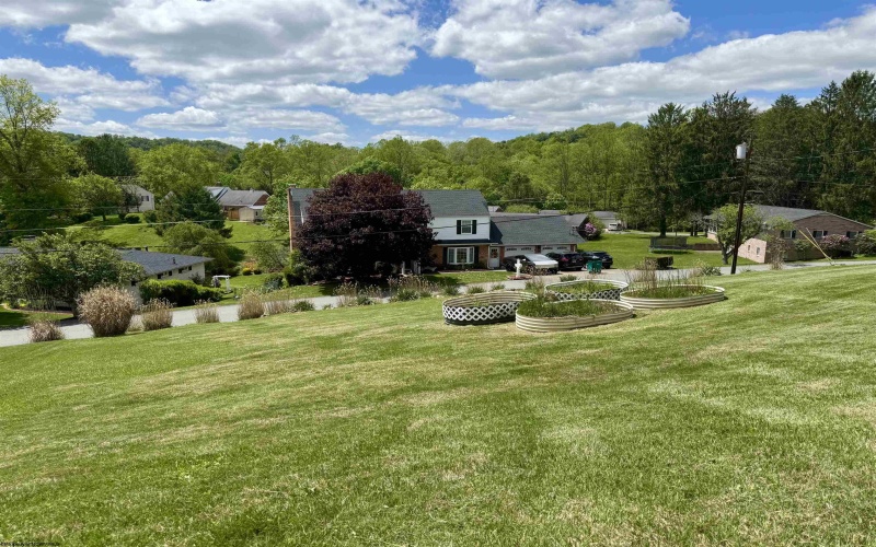 1914 Country Club Road, Fairmont, West Virginia 26554, 4 Bedrooms Bedrooms, 10 Rooms Rooms,3 BathroomsBathrooms,Single Family Detached,For Sale,Country Club,10159449