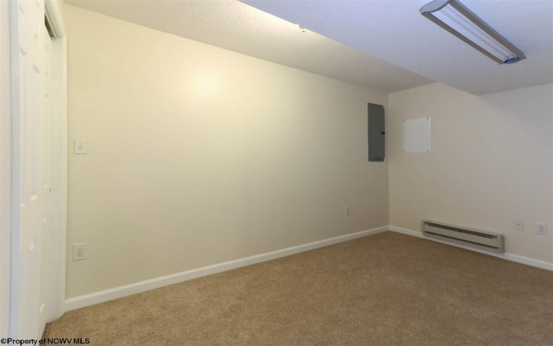 40 Barrington Court, Bridgeport, West Virginia 26330, 2 Bedrooms Bedrooms, 6 Rooms Rooms,2 BathroomsBathrooms,Single Family Attached,For Sale,Barrington,10159474