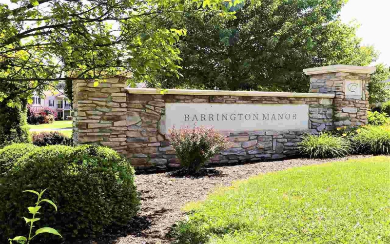 40 Barrington Court, Bridgeport, West Virginia 26330, 2 Bedrooms Bedrooms, 6 Rooms Rooms,2 BathroomsBathrooms,Single Family Attached,For Sale,Barrington,10159474
