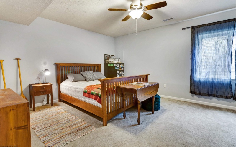 3322 Sun Court, Morgantown, West Virginia 26505, 3 Bedrooms Bedrooms, 8 Rooms Rooms,3 BathroomsBathrooms,Single Family Attached,For Sale,Sun,10159466