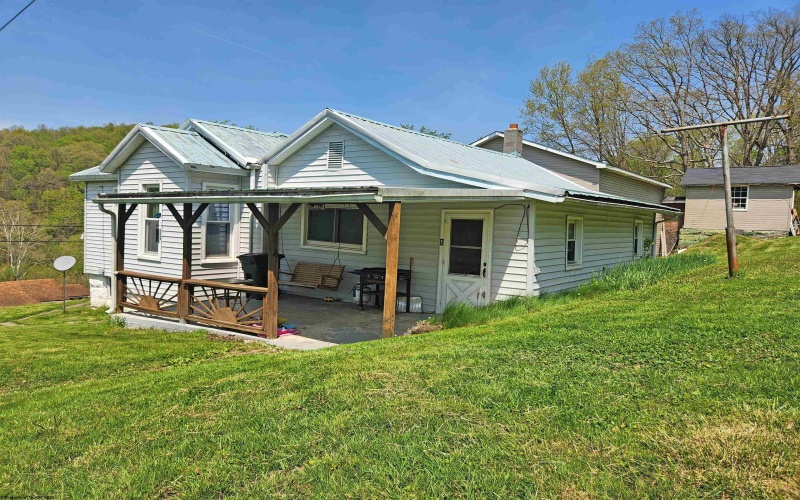 784 Ona Street, Grafton, West Virginia 26354-1723, 3 Bedrooms Bedrooms, 5 Rooms Rooms,1 BathroomBathrooms,Single Family Detached,For Sale,Ona,10159478