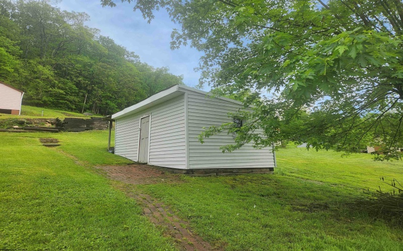 784 Ona Street, Grafton, West Virginia 26354-1723, 3 Bedrooms Bedrooms, 5 Rooms Rooms,1 BathroomBathrooms,Single Family Detached,For Sale,Ona,10159478